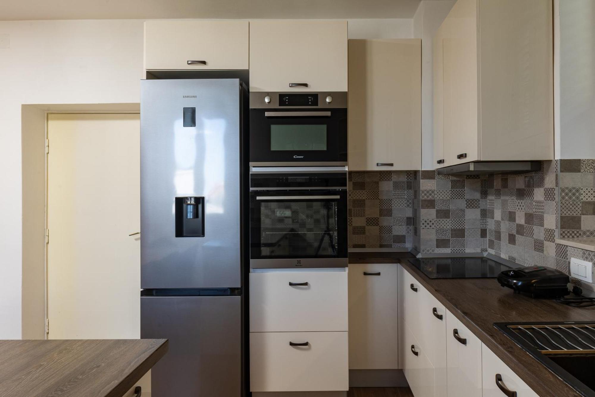Bliss Apartment Near Bellevue Beach Дубровник Екстериор снимка
