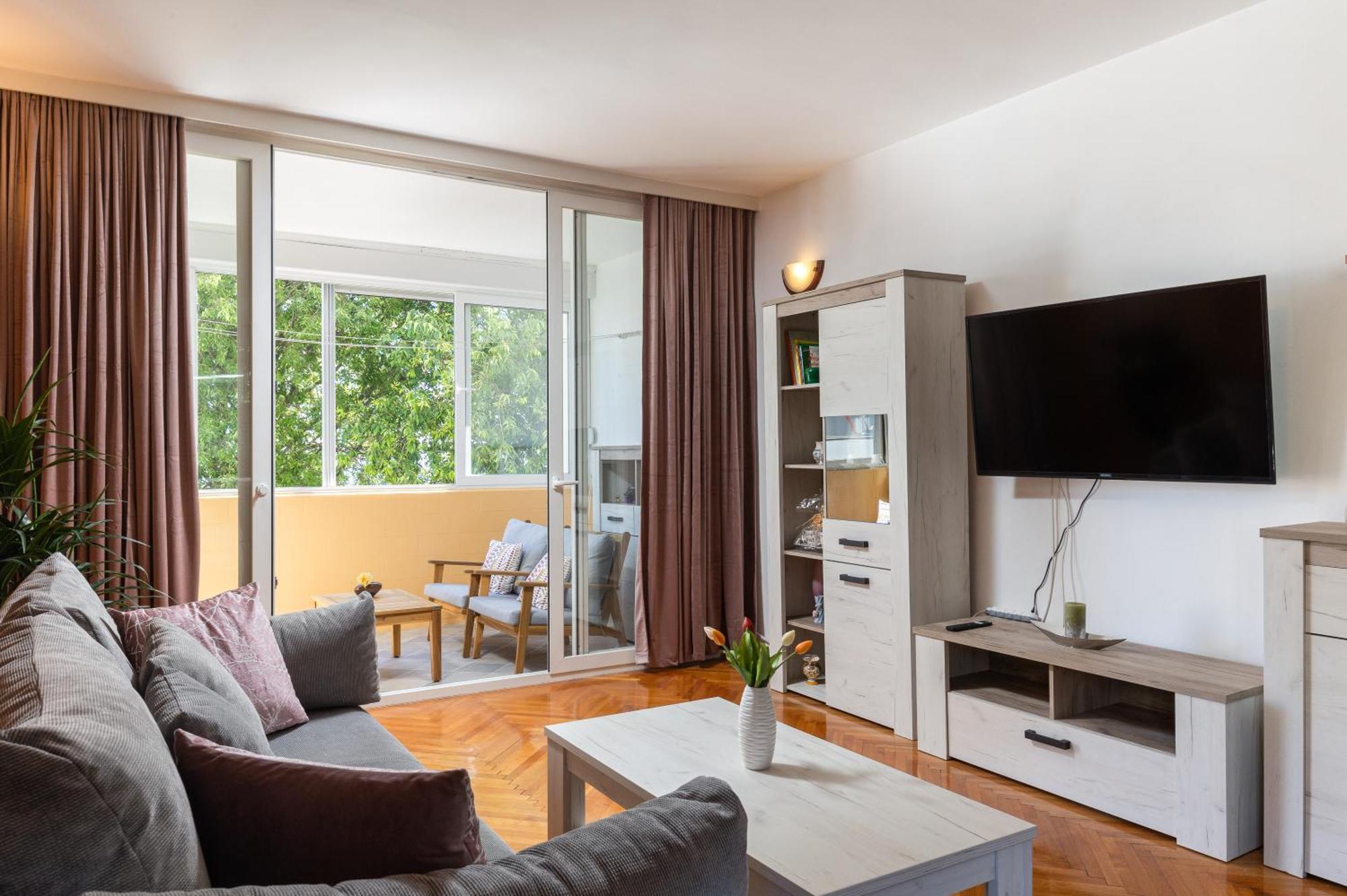 Bliss Apartment Near Bellevue Beach Дубровник Екстериор снимка